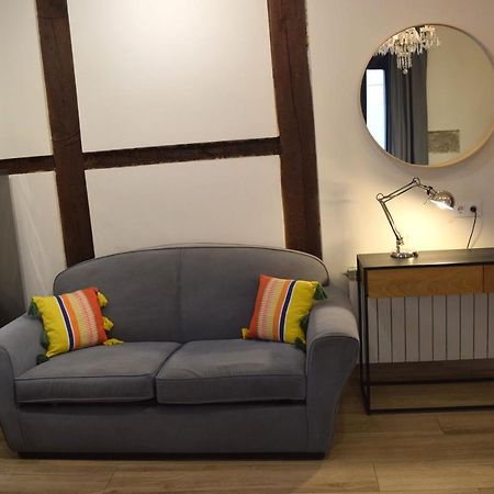 Opera Suites Fidelio , Cozy Studio In The Very Center Of Madrid Bagian luar foto