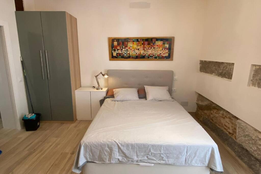 Opera Suites Fidelio , Cozy Studio In The Very Center Of Madrid Bagian luar foto