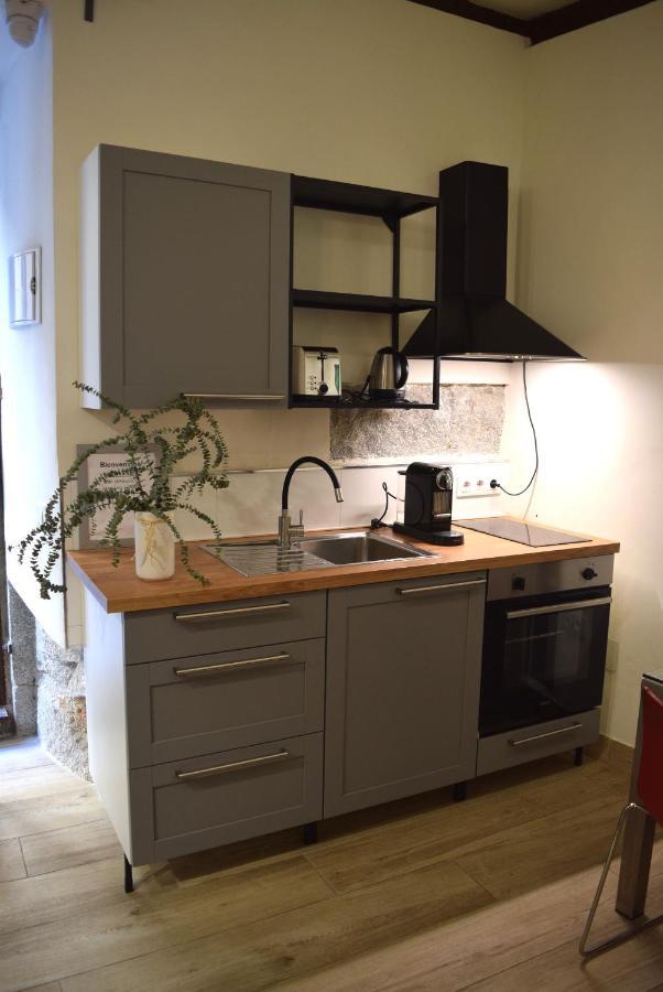 Opera Suites Fidelio , Cozy Studio In The Very Center Of Madrid Bagian luar foto