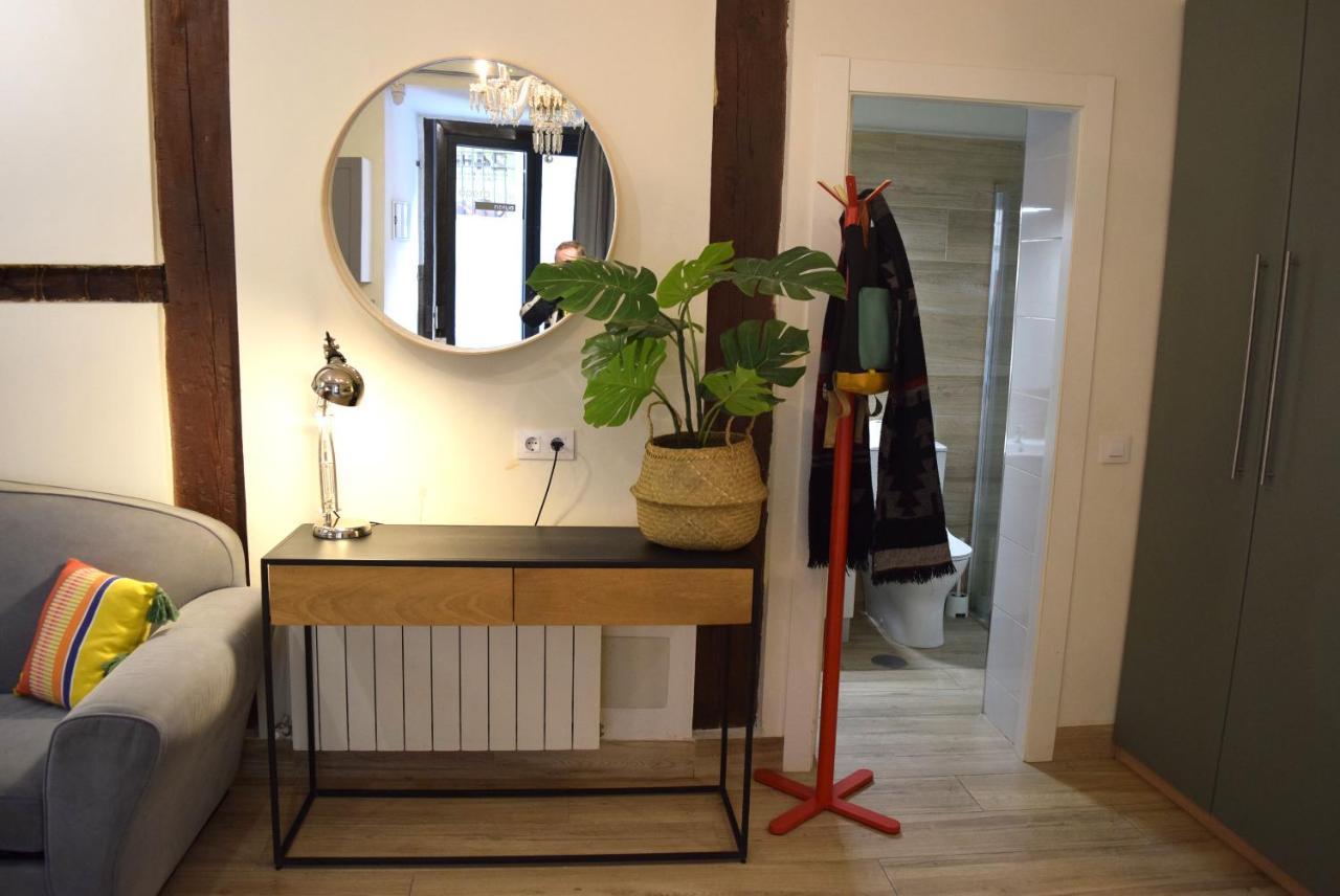 Opera Suites Fidelio , Cozy Studio In The Very Center Of Madrid Bagian luar foto